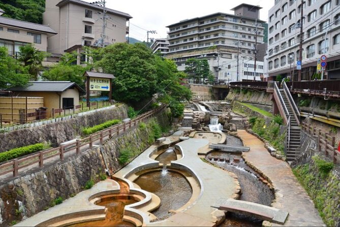Kobe Guided Tour Including Port Area and Arima Onsen Town - What makes the guide important
