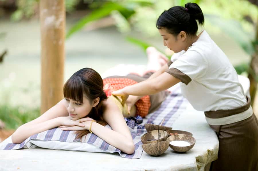 Krabi: Private Full-Day Hot Spring Spa Package - Neck and shoulder massage in the hot spring
