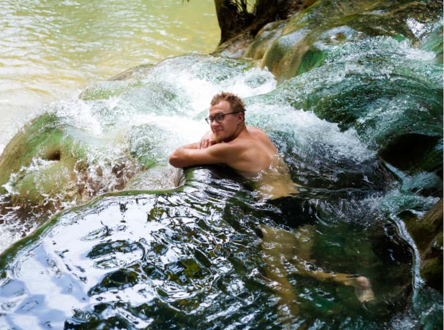 Krabi: Tiger Cave, Hot Springs & Emerald Pool Private Tour - The hot springs: relief or too much heat?