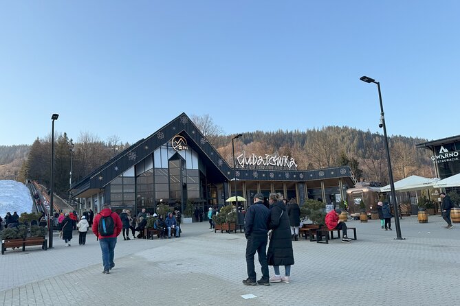 Krakow to Zakopane and Thermal Baths Shared Day Tour - Two and a half hours in Zakopane
