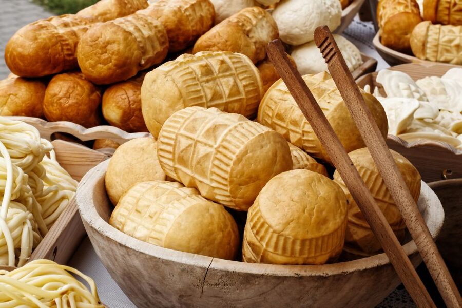 Krakow: Zakopane Day Tour with Optional Thermal Baths - Smoked cheese, cranberry, and regional vodka