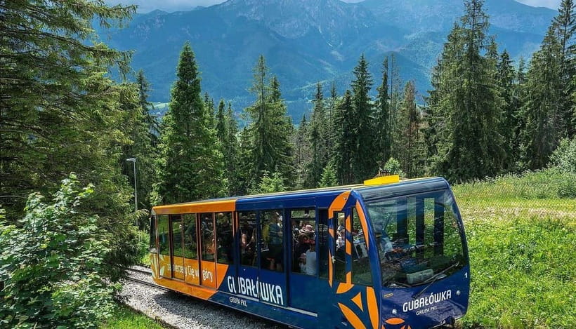 Kraków: Zakopane Tour, Cable Car & Thermal Baths - Gubałówka cable railway and the first mountain views