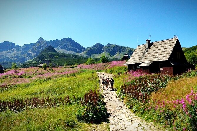 Krakow: Zakopane with Thermal Baths, Cable Car & Hotel Pickup - Oscypek tasting and local mountain flavor