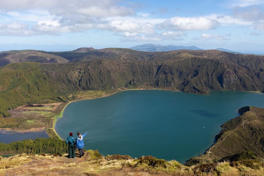 Lagoa do Fogo: Biologist-guided Volcano e-Tour +Hot Springs - Weather, timing, and practical comfort