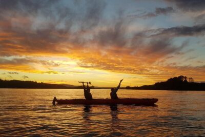Lake Rotoiti Evening Kayak Tour including Hot Springs, Glowworm Caves and BBQ Dinner