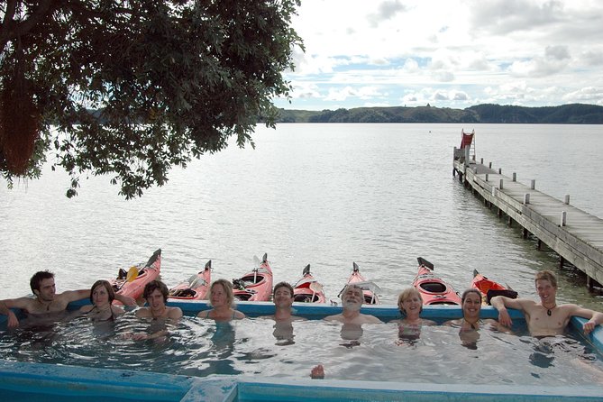 Lake Rotoiti Guided Hot Pools Kayak Trip - Paddling across Lake Rotoiti