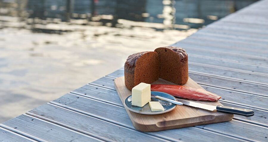 Laugarvatn Fontana: Geothermal Bread-Baking Experience - Booking and practical details