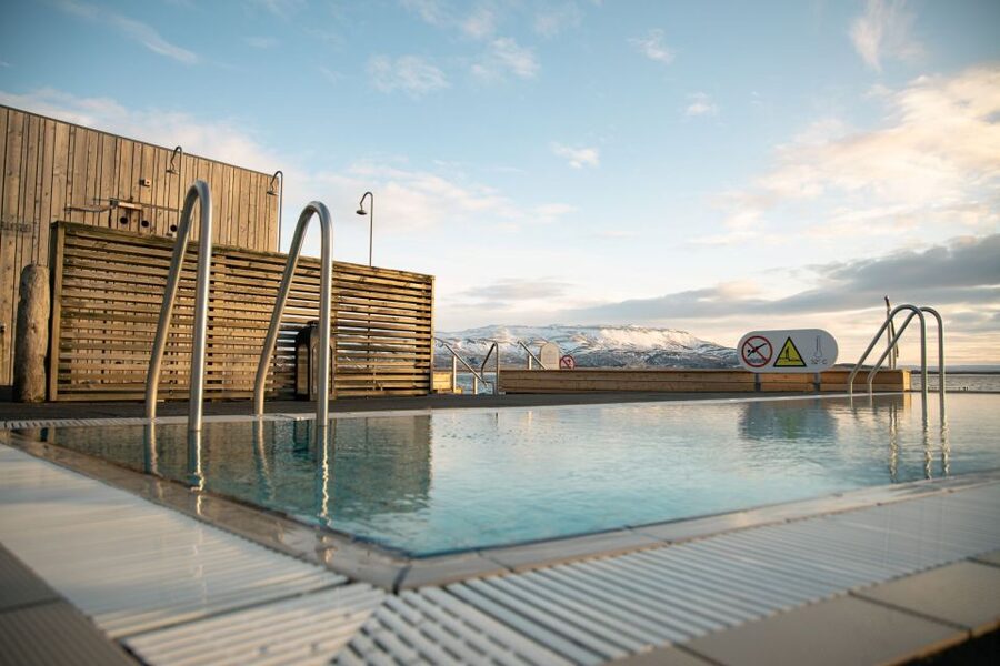 Laugarvatn: Laugarvatn Fontana Geothermal Baths Entry Ticket - The Pools: Warm Water With Room to Move