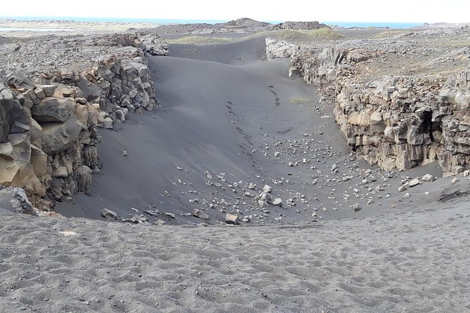 Lava, Craters and Hot Springs Private Tour - Brimketill and the power of the sea