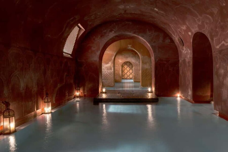 Madrid: Hammam Al-Andalus: Bath, Kessa, and Relaxing Massage - Starting with the hot, warm, and cold baths