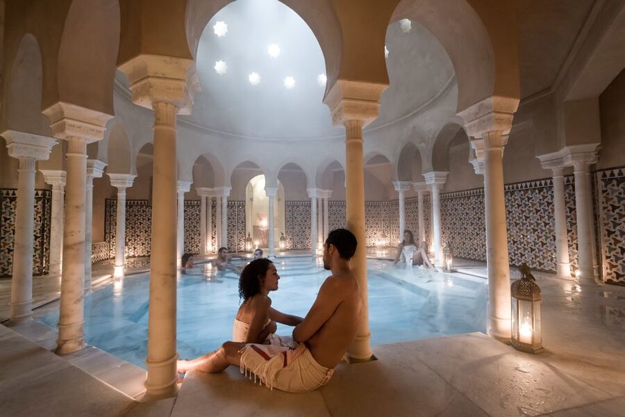 Malaga: Hammam Al Ándalus Entry Ticket with Massage - Steam, heated stone, and the sound of silence