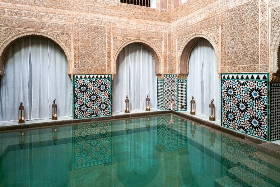 Malaga: Hammam Al Ándalus Entry Ticket with Massage - Practical details that affect your visit
