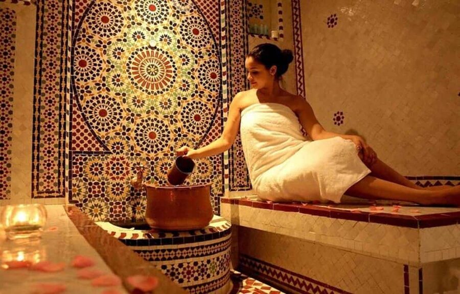 Marrakech: 3H Traditional Hammam & Massage & Hotel Pick up - Entering the Steam Room