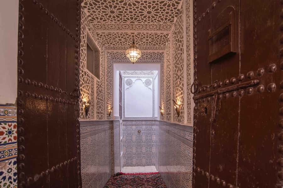 Marrakech: Authentic Moroccan Hammam Experience in Mouassine - Key things to know before entering Hammam Mouassine