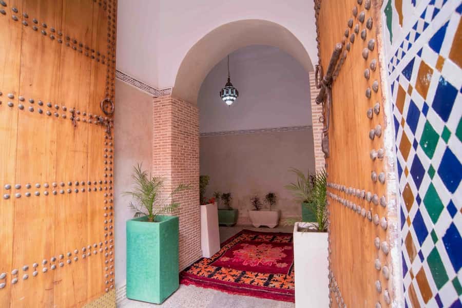 Marrakech: Authentic Moroccan Hammam Experience in Mouassine - Rinsing, hair washing, and mint tea