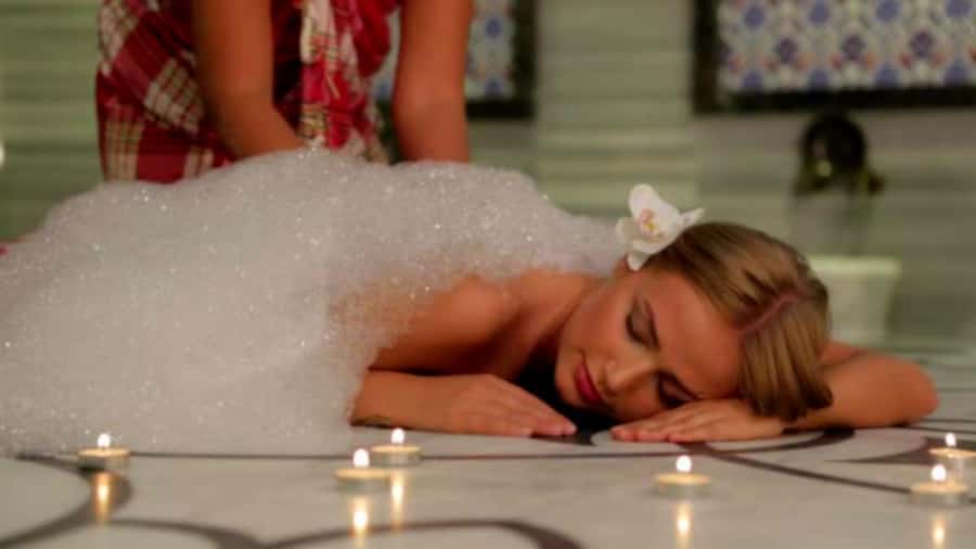 Marrakech: Traditional Moroccan Hammam Experience - The heat comes first