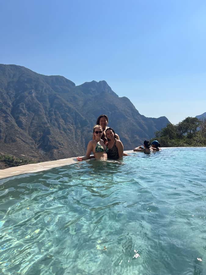 Mexico City: Tolantongo Caves, hot springs, and natural pools - Regional food in Tolantongo