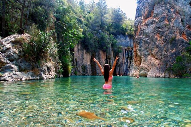 Montanejos Hiking Tour & Thermal Pools from Valencia - What to pack for the hike and pools