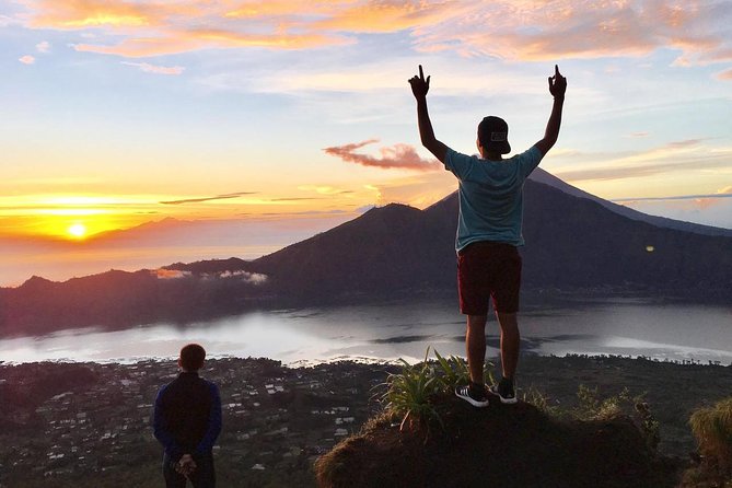 Mount Batur Sunrise Trekking & Hot Spring - The climb under a blanket of stars