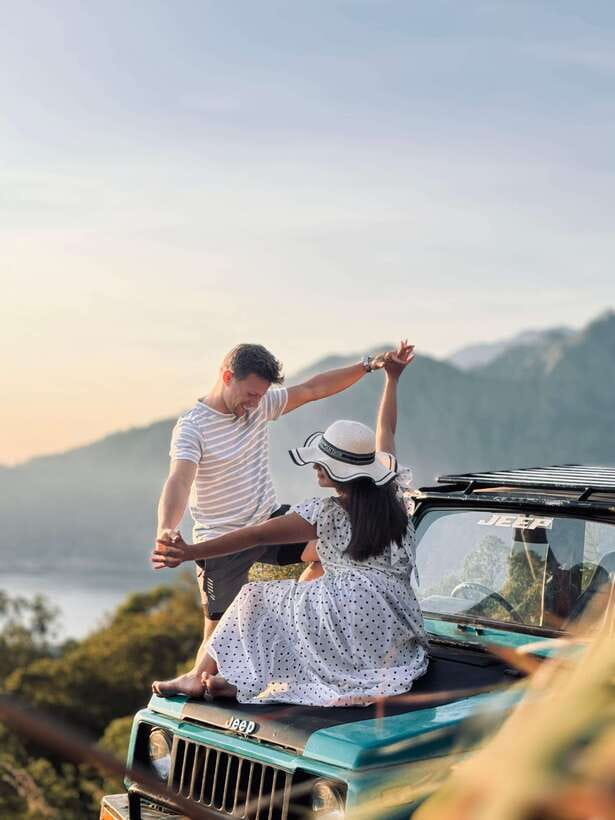Mount Batur Sunset/Sunrise Jeep Tour & Natural Hot Springs - Coffee and tea in Kintamani