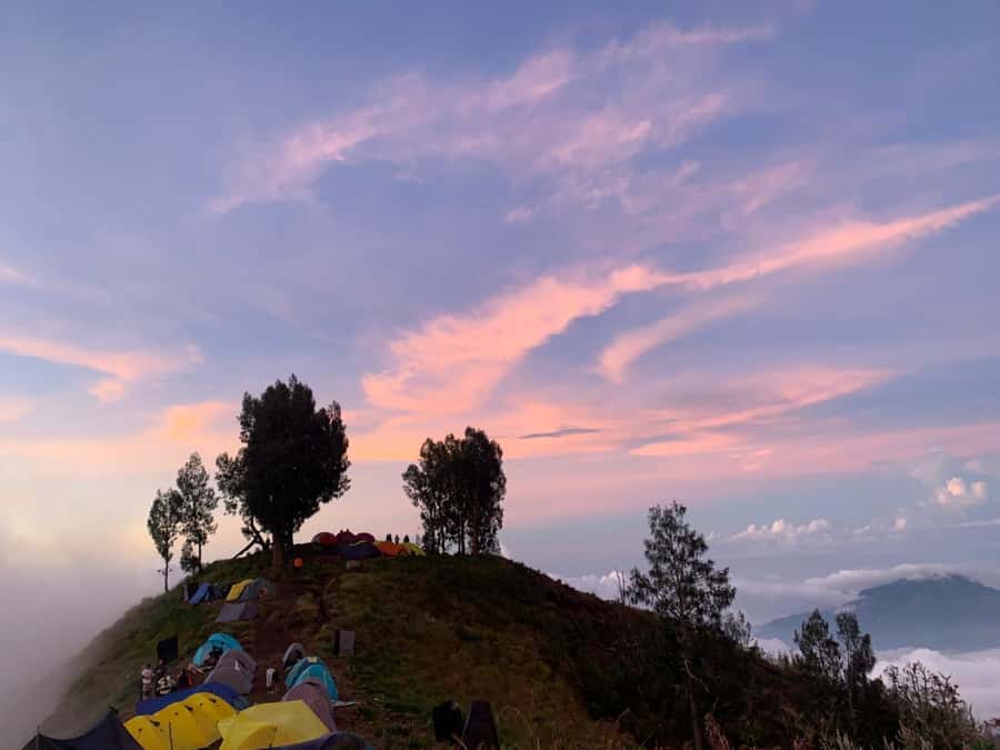 Mount Rinjani Trekking 2D/1N Summit Sunrise & Sunset Views - The views: sunrise, sunset, and Segara Anak Lake