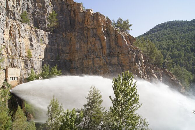 Mountain Hike & Thermal Springs - private full day tour - Swimming at Fuente de los Baños de Montanejos