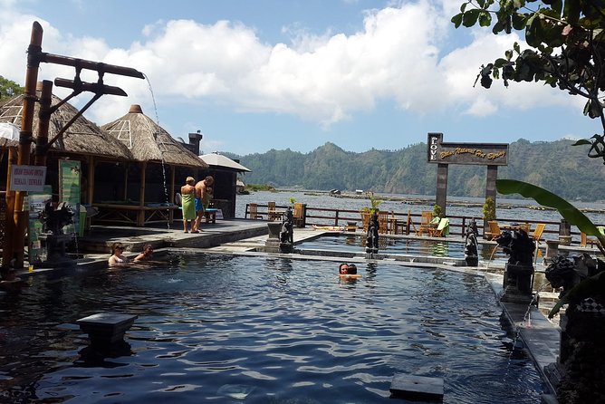 Mt Batur Sunrise, Breakfast & Natural Hot Springs - The possible coffee plantation stop