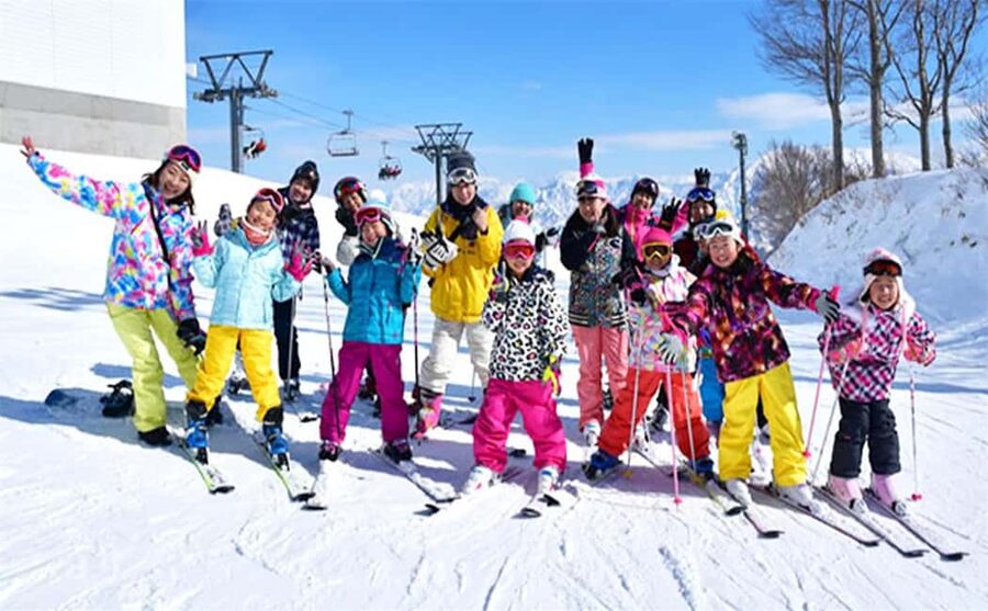 Mt. Fuji Skiing Experience- YETI Ski Resort & Onsen Day Trip - What the skiing time feels like
