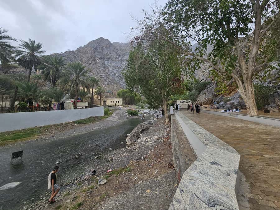 Muscat: full day tour to Nakhal, Rustaq and hot springs - Who will enjoy this day most?