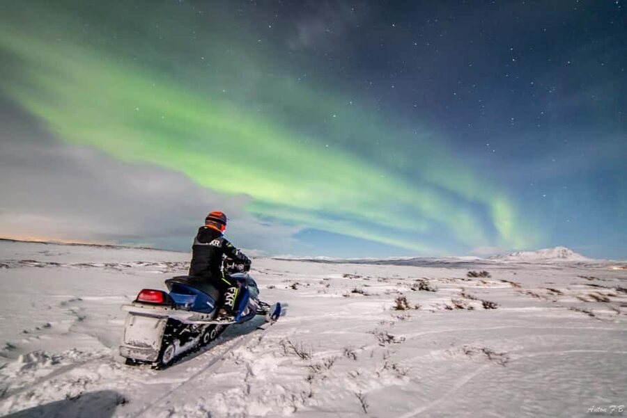 Mývatn: Northern Lights Snowmobile Tour - Key points to know before booking
