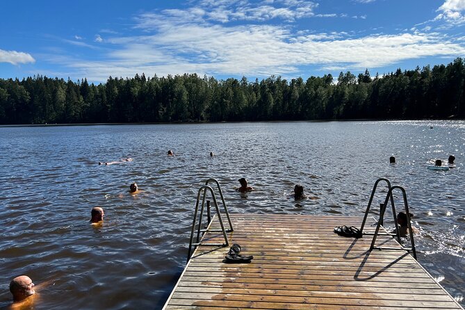 National Park Hike & Finnish Smoke Sauna Experience with Campfire Lunch - The 6-kilometer walk through Sipoonkorpi