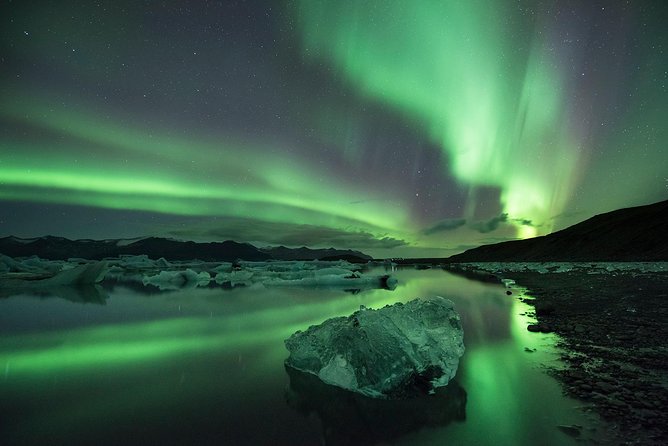 Northern Lights & Geothermal Baths Adventure - The optional cold swim in Lake Laugarvatn