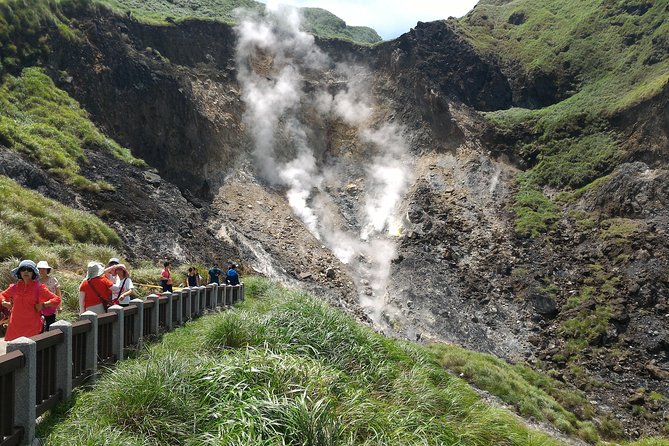 One-day Yangmingshan NP Beitou Hot Spring Park and Tamsui Tour Package - Tamsui Customs Wharf and the riverfront