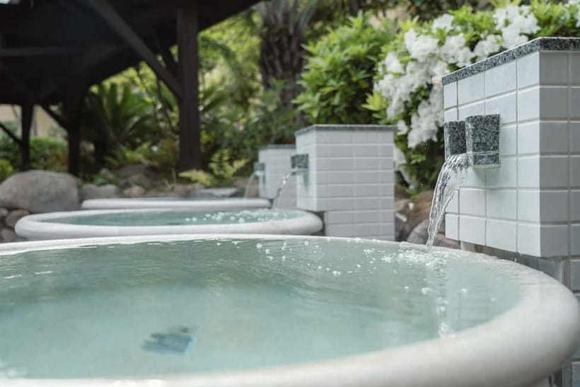 Osaka: Tennen Onsen Naniwa-no-Yu, the famous hot spring spa - Choosing the right time to visit