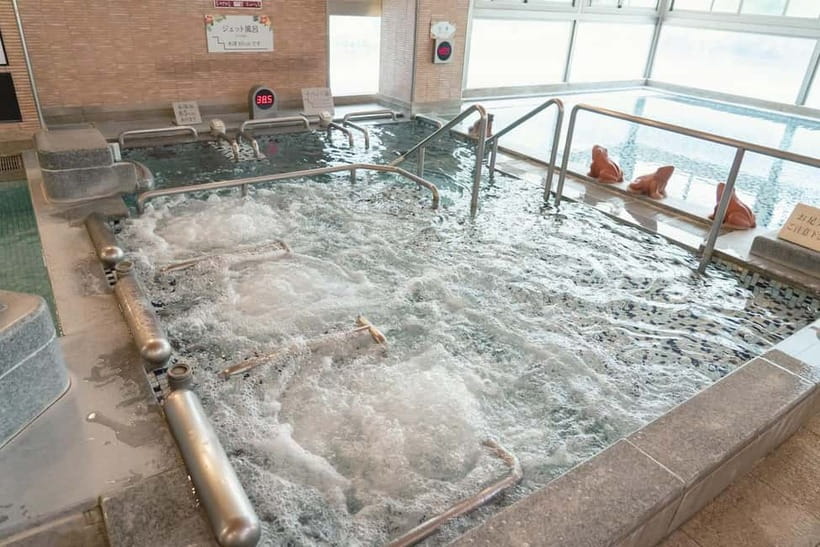 Osaka: Tennen Onsen Naniwa-no-Yu, the famous hot spring spa - Family rules and evening limits