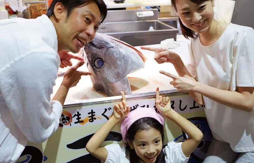 Osaka: Wakayama Cat Train, Seafood market, Hot Springs Tour - Eating your way through ToreTore Market
