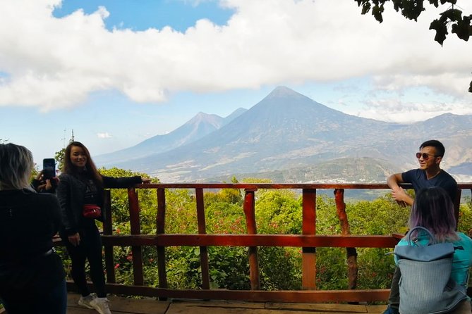 Pacaya Volcano Tour and Hot Springs from Guatemala City - The 6:30 a.m. pickup and ride through Antigua