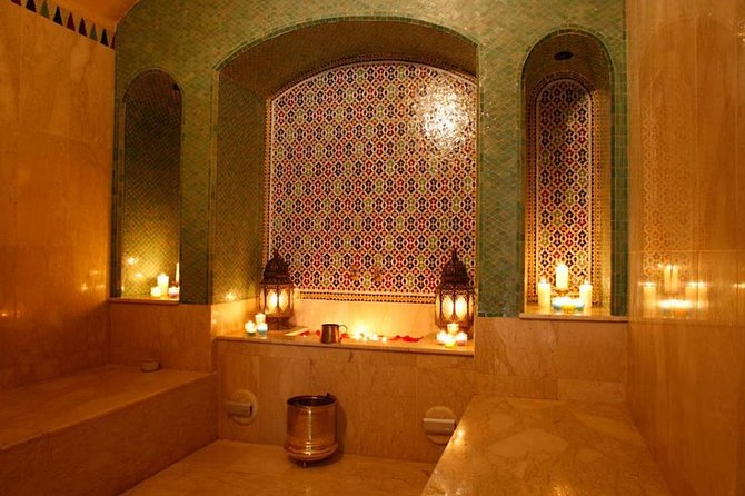 Paradise Valley Trip with Hammam Massage - Paradise Valley’s palms, pools, and gorge
