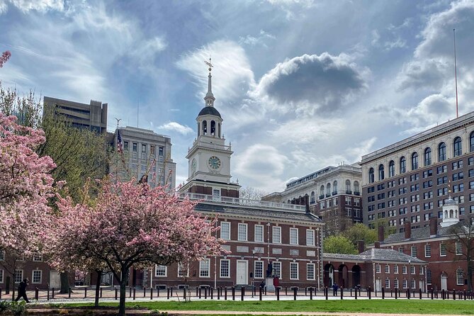 Philadelphia Walking Tour: A Lot of Colonial Nonsense - Carpenters’ Hall and the possibility of going inside