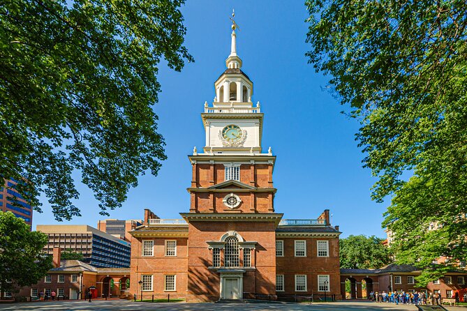 Philadelphia Walking Tour: A Lot of Colonial Nonsense - Franklin Court’s ghost houses and archway