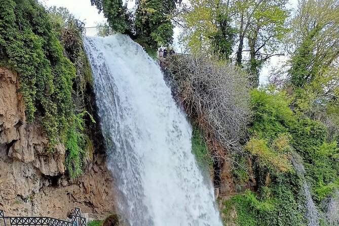 Pozar Thermal Baths and Edessa Waterfalls Private Tour - The private guide makes the difference