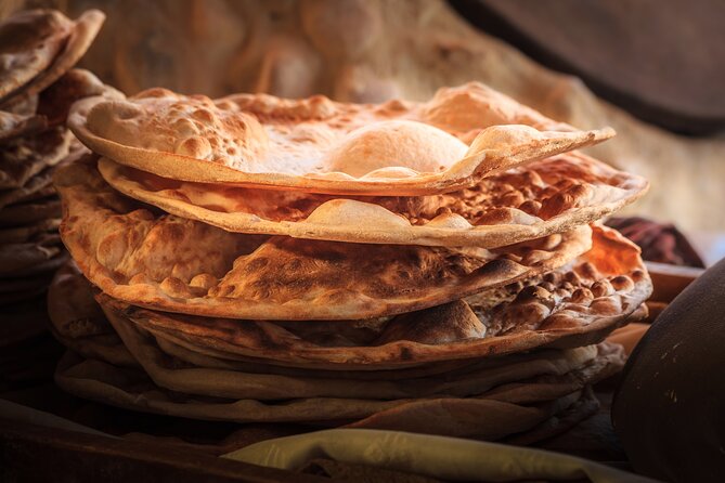 Private Amman City Sightseeing with Optional Arabic Mezze Lunch and Turkish Bath - Roman Theatre and Hashemite Plaza