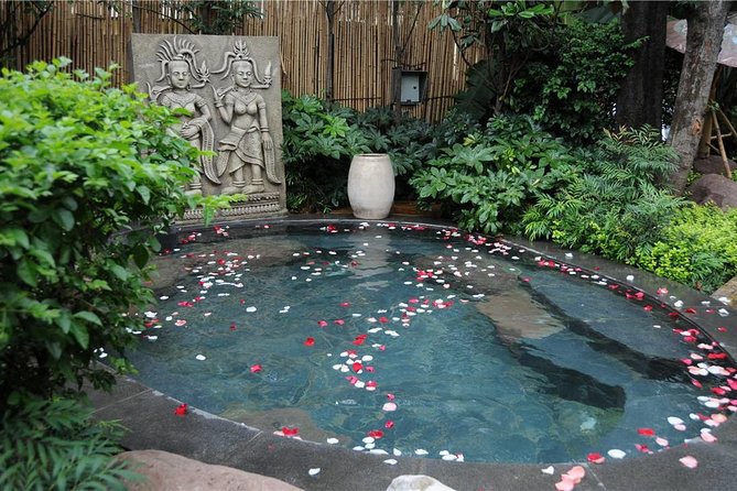 Private Day Trip: Outdoor Hot Spring Experience and Mutianyu Great Wall - Two hours among Mutianyu’s 23 watchtowers