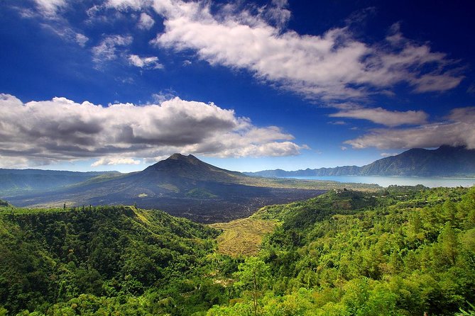 Private full-day tour with hot spring - Lunch above Mount Batur in Kintamani