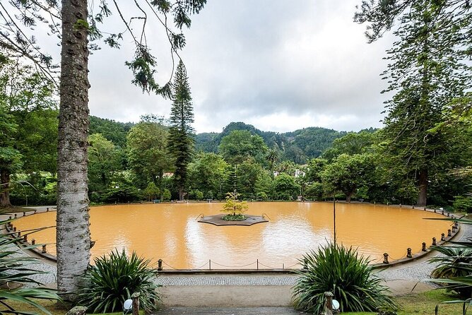 Private Guided Tour to Furnas and thermal baths. - Santa Iria brings in the north coast