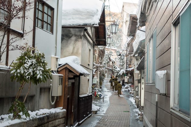 Private Nagano 1-Day Tour:Snow Monkeys,Zenko-ji,Obuse,Sake,Onsen - Zenko-ji Temple adds meaning to the route