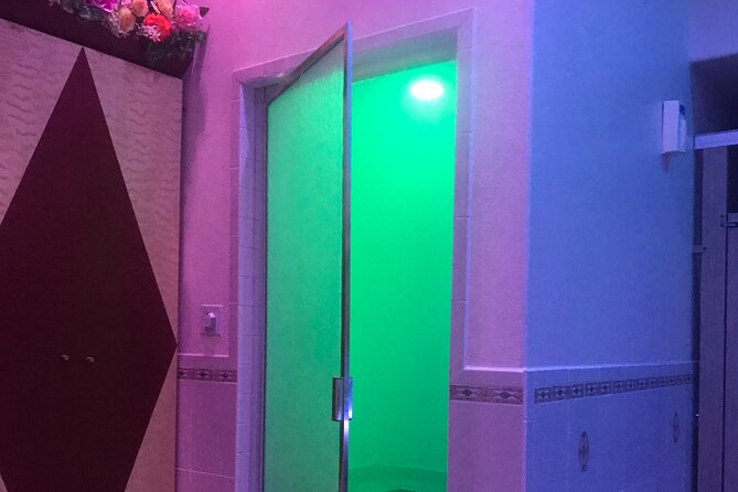 Private Spa Experience with Jacuzzi, Sauna and Hot Stone Massage - The 60-minute hot stone massage