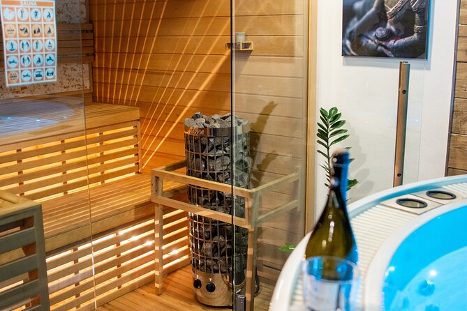 Private Spa with Jacuzzi and Sauna - BLACK ZONE - The Two-Hour Spa Session