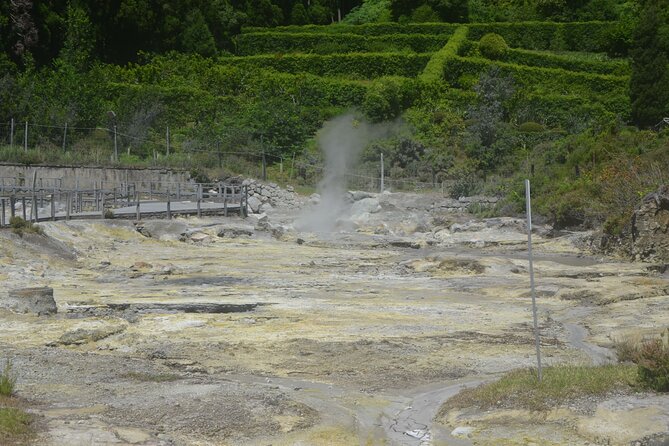 Private Tour Full-Day Furnas: Lake, Fumaroles and Thermal Pools - Miradouro de Santa Iria and São Miguel’s north coast