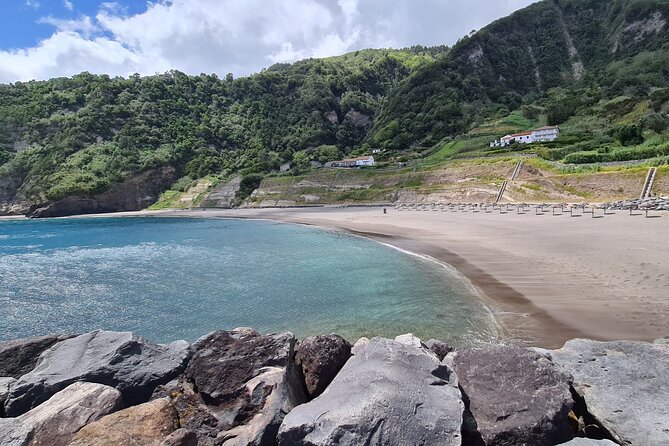 Private Tour Full-Day Furnas: Lake, Fumaroles and Thermal Pools - Price, group size, and what the package really includes